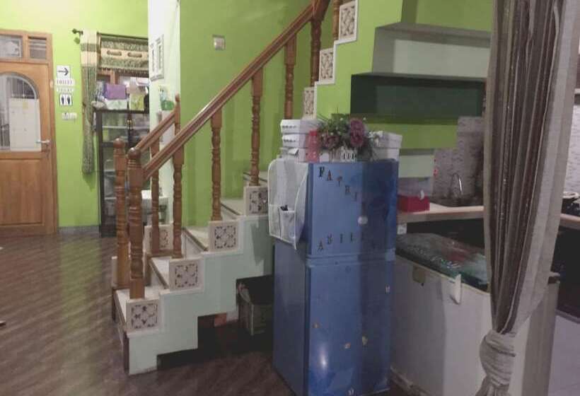 Hotel Oyo 93055 Fathin