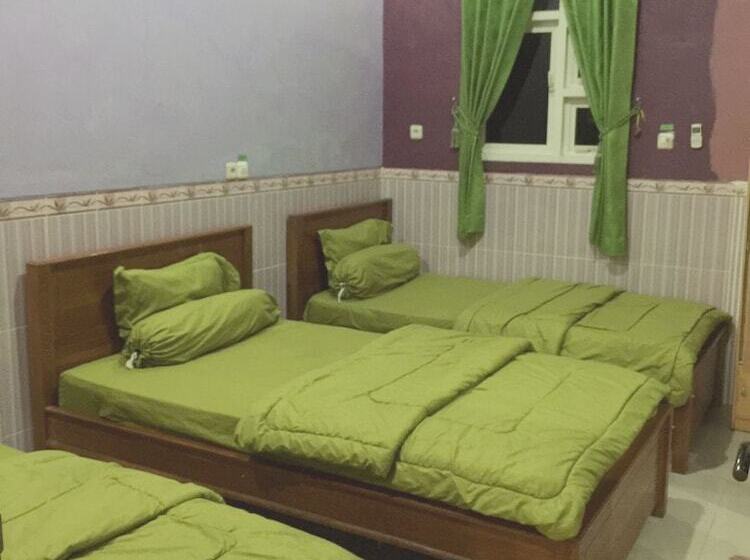 Hotel Oyo 93055 Fathin