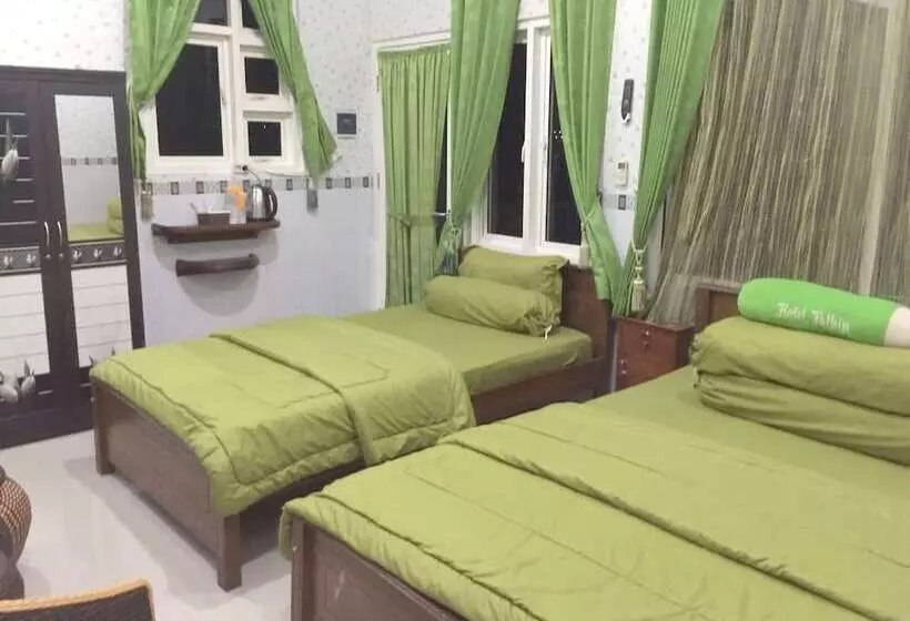 Hotelli Oyo 93055 Fathin