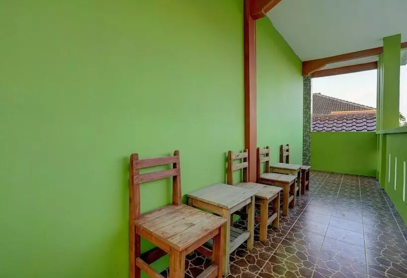 Hotelli Sahabat Syariah By Oyo