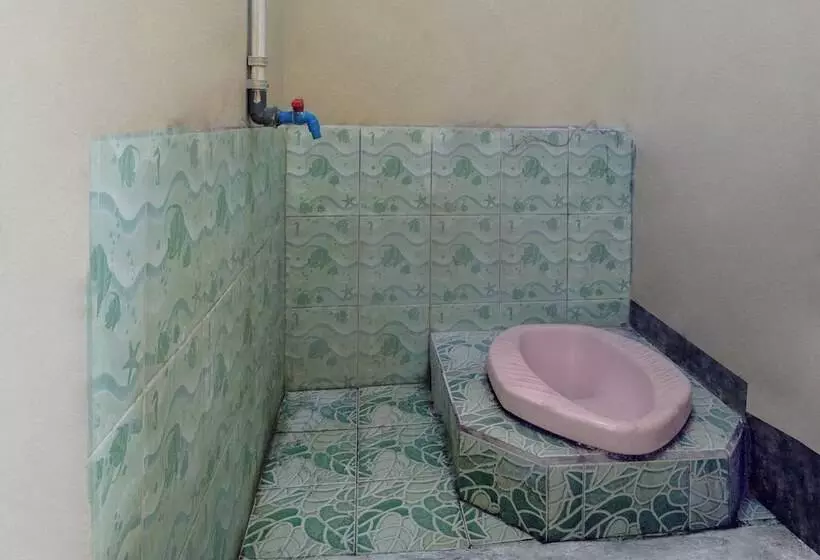 Hotelli Spot On 92832 Al Mahira Syariah