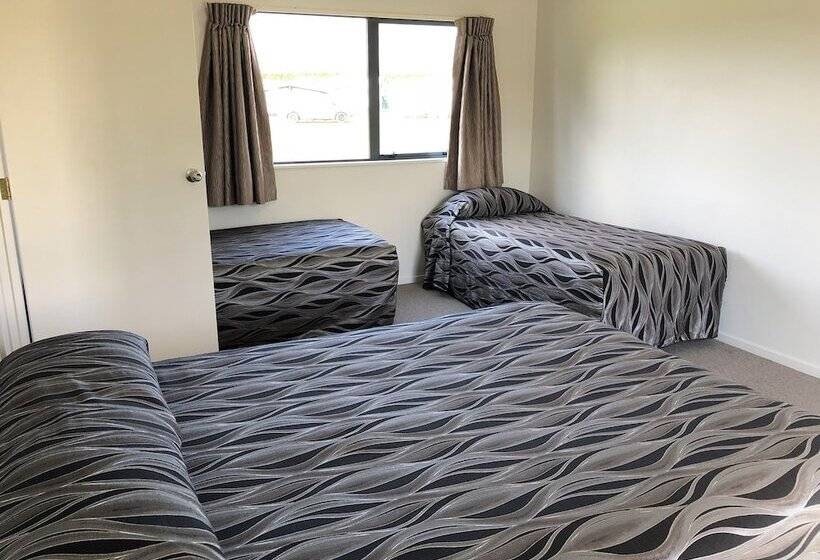 Мотель Riverlands Holiday Park