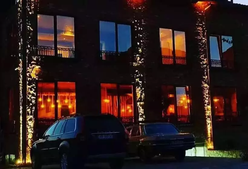 Majatalo Bujtina Ajazi