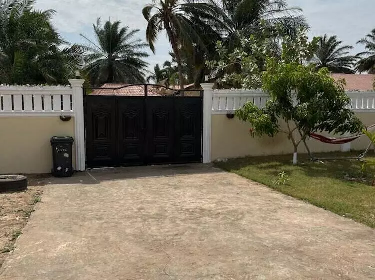 پانسیون Champions Lodge Brufut Gambia