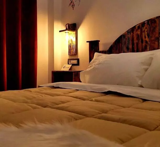 ペンション Clockwise Gjirokaster