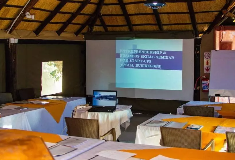 پانسیون Etang Guest House