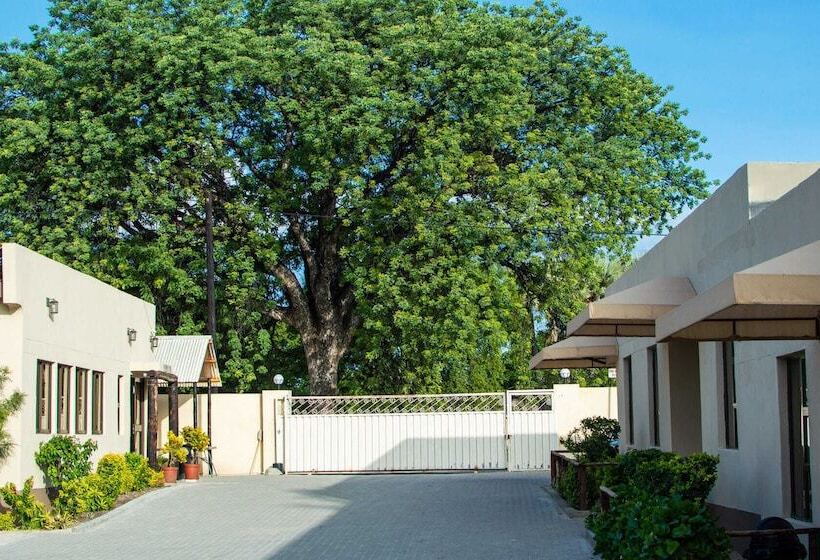 پانسیون Etang Guest House