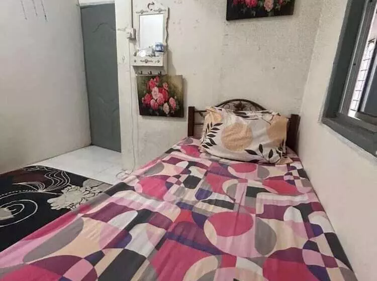 ペンション Huda Homestay Bandar Tanah Merah