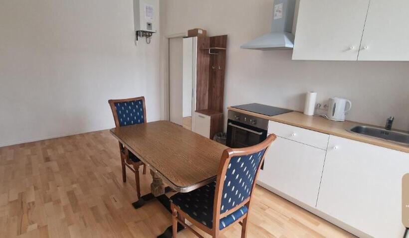 Treasure Home Apartment 1050