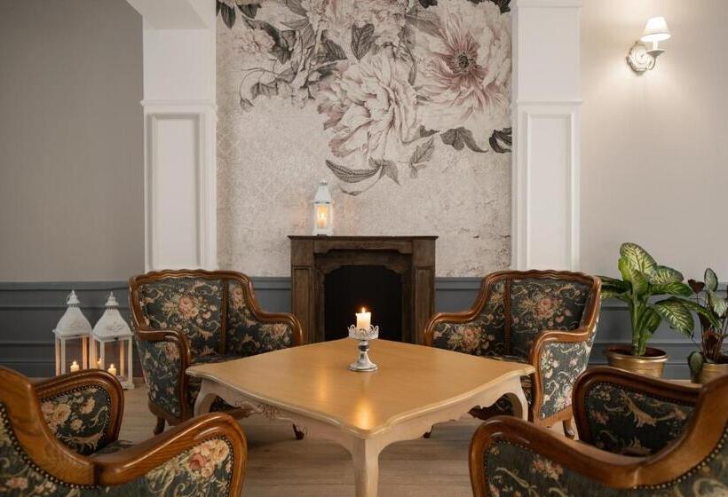 Grand Chotowa Hotel Spa & Resort