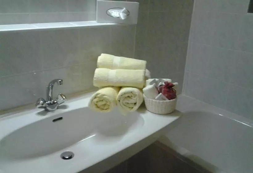 هتل Appartment Alpenhäusl