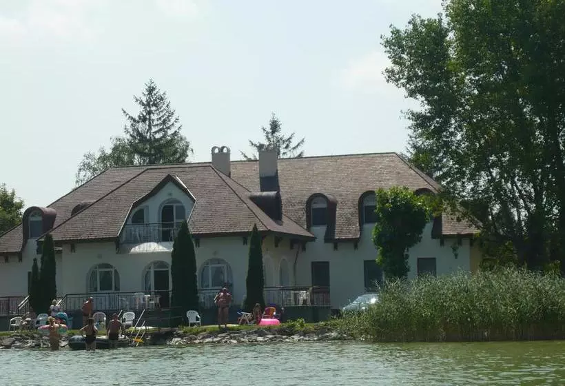 Hotelli Aranyhíd
