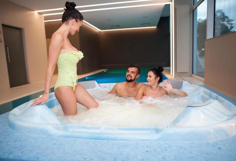 בית מלון כפרי Baltic Palace