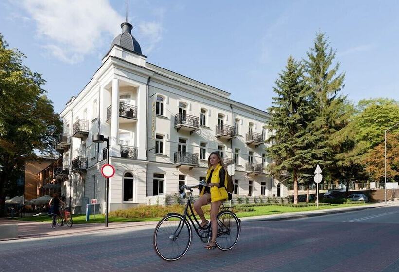 בית מלון כפרי Bristol Art & Medical Spa