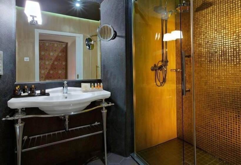 בית מלון כפרי Bristol Art & Medical Spa