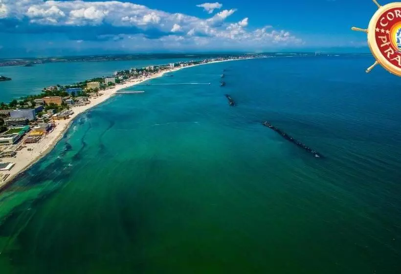 ホテル Club De Vacanta Corabia Piratilor Family Resort Mamaia Nord