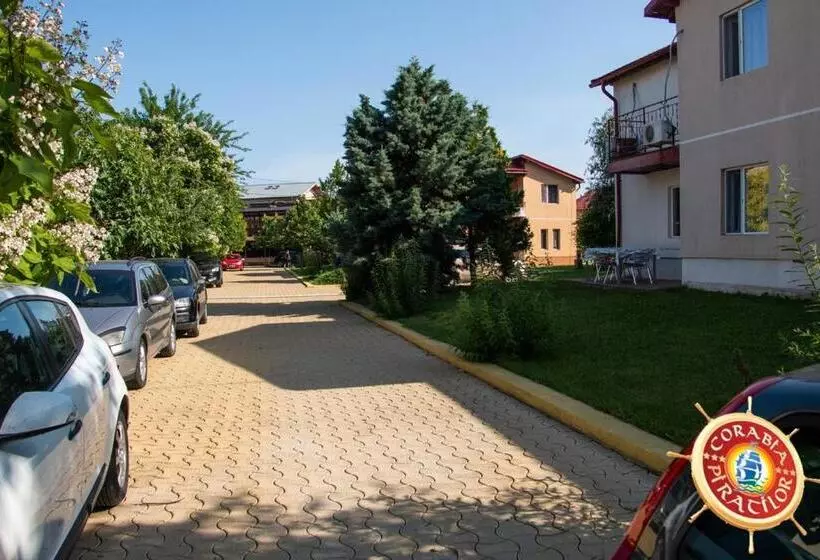 ホテル Club De Vacanta Corabia Piratilor Family Resort Mamaia Nord