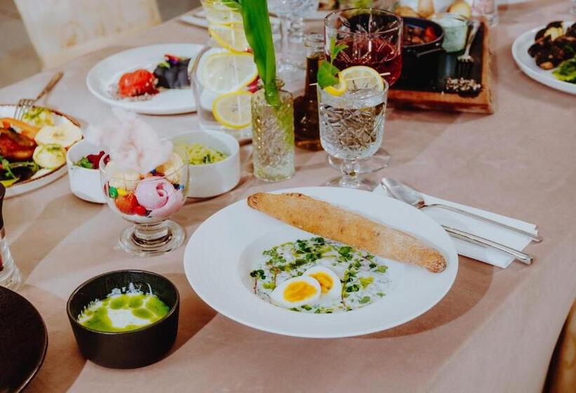 בית מלון כפרי Dwór Dwikozy