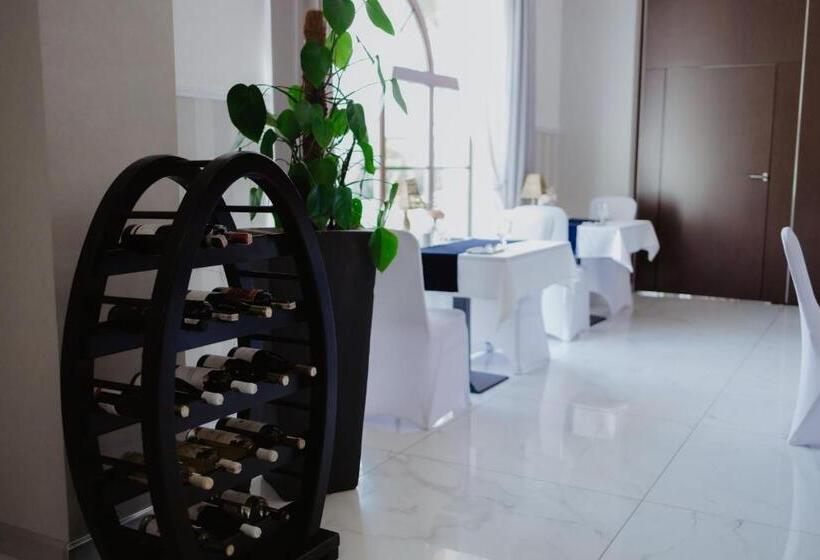 בית מלון כפרי Dwór Dwikozy