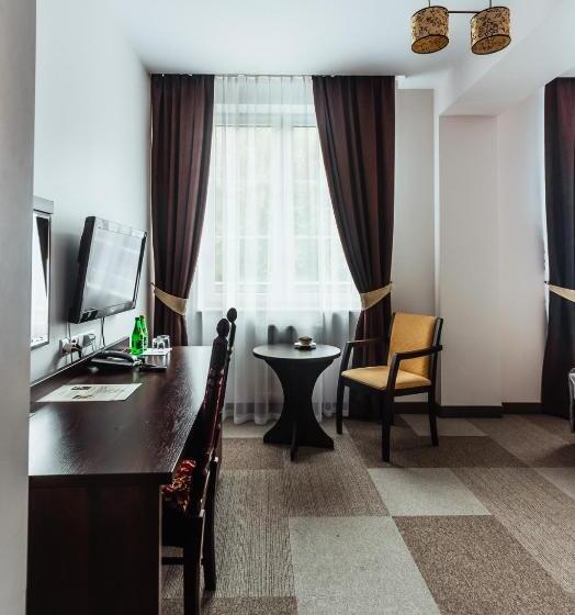 בית מלון כפרי Dwór Dwikozy