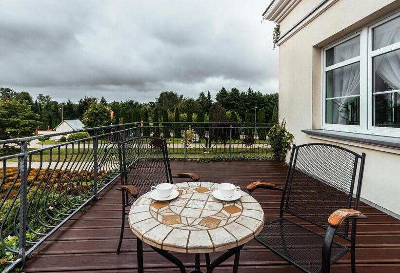 בית מלון כפרי Dwór Dwikozy