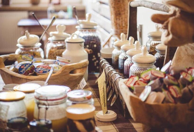 Otel Na Skarpie   Charzykowy