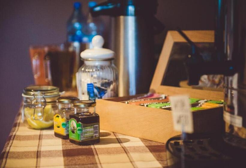 Otel Na Skarpie   Charzykowy