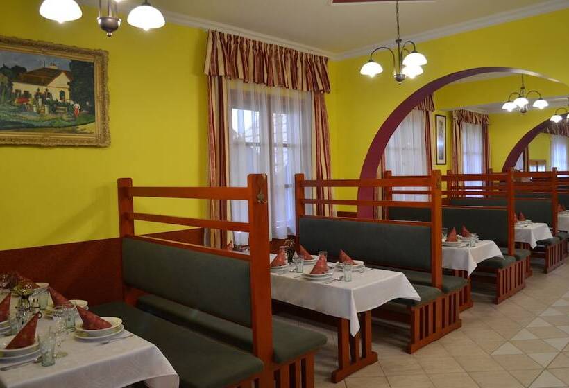 Отель Napsugár