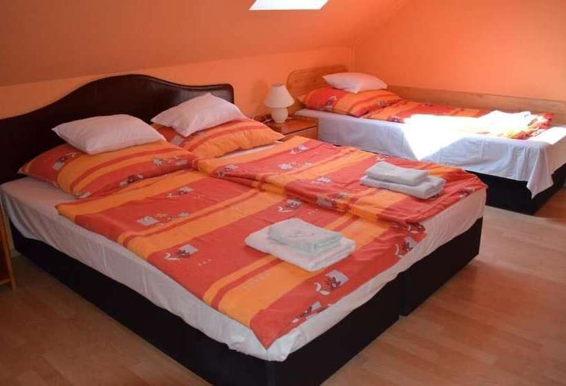 Отель Napsugár