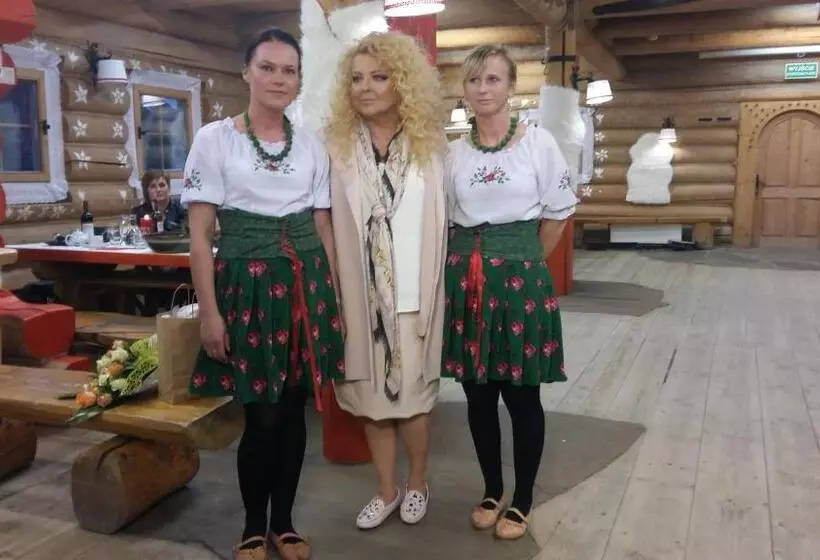 ホテル Noclegi Styrnol & Spa