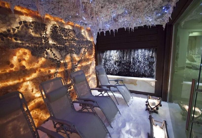 בית מלון כפרי Pałacyk Otrębusy Business & Spa