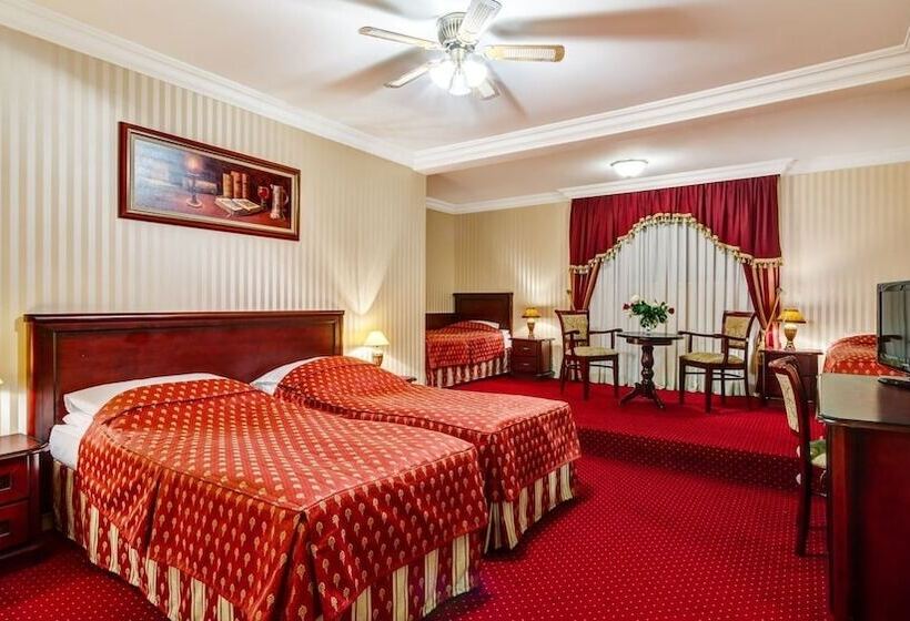 בית מלון כפרי Pałacyk Otrębusy Business & Spa