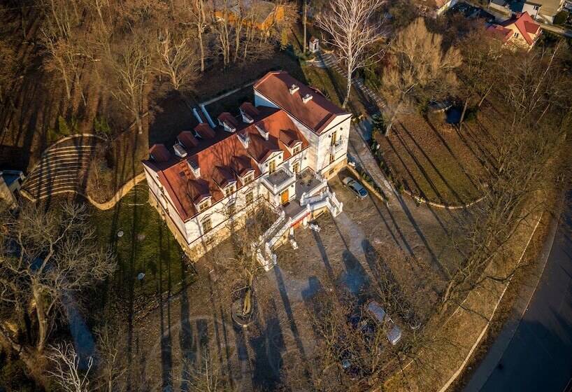 Pałac Tarnowskich Hotel & Restauracja & Spa