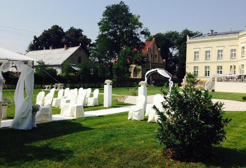 Отель Spa Akacjowy Dwór