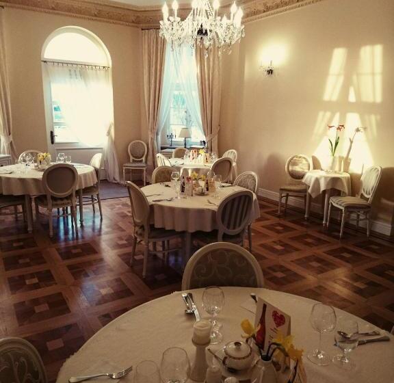 Отель Spa Akacjowy Dwór