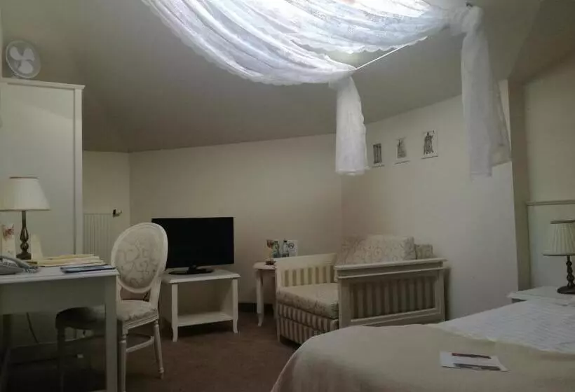 Hotelli Spa Akacjowy Dwór
