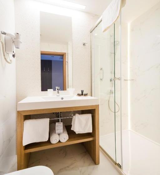 فندق Sułkowski Conference Resort