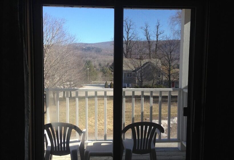 ホテル The Inn At Willow Pond