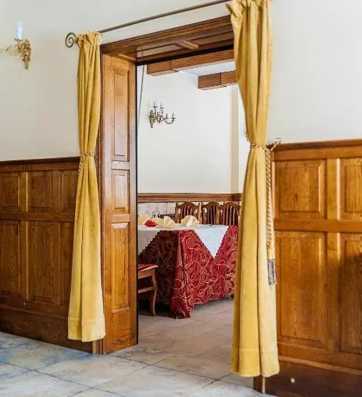 Hotelli Uroczysko