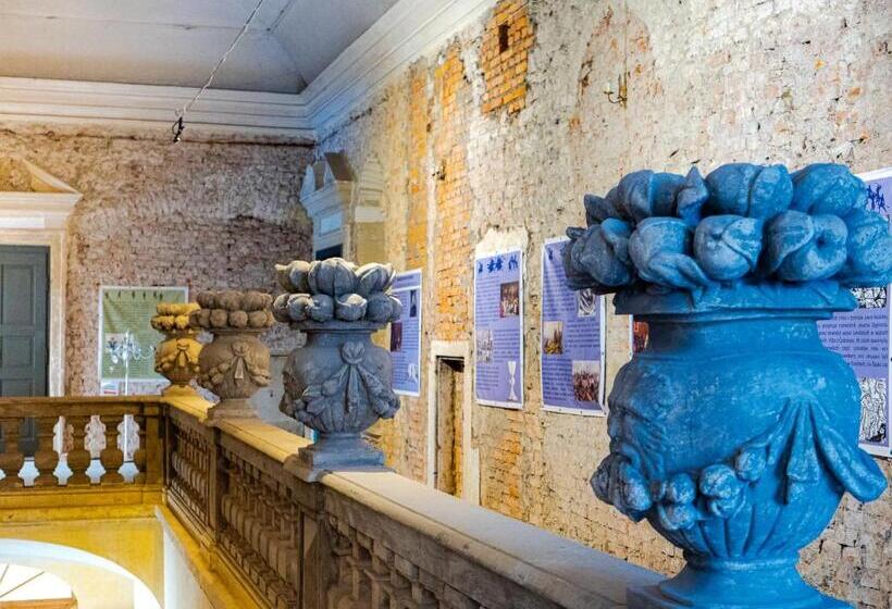 Отель Zamek Międzylesie