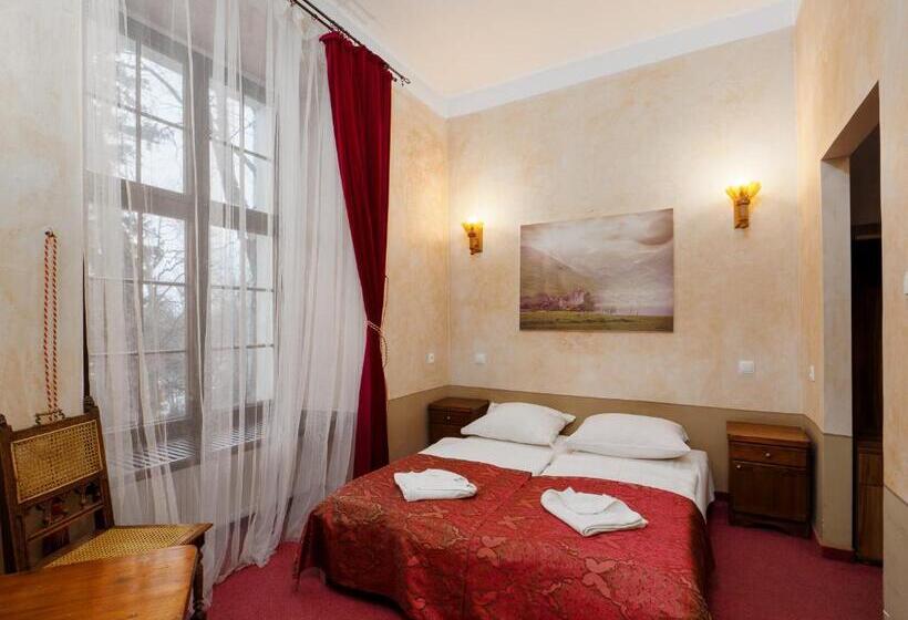 Отель Zamek Międzylesie