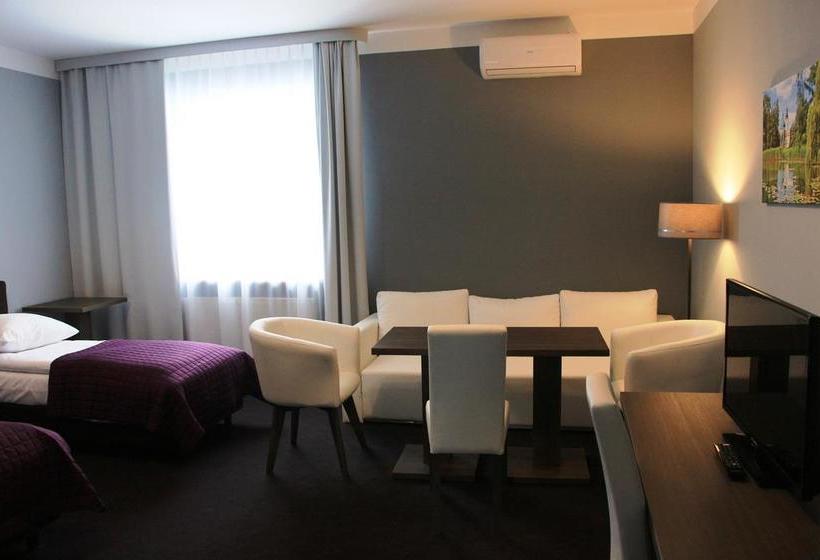 Отель Zamek W Baranowie Sandomierskim