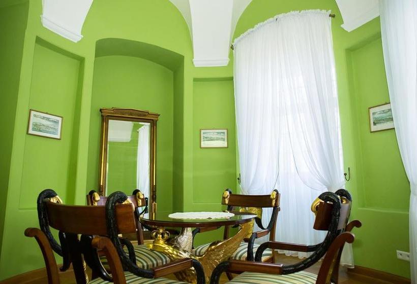 Отель Zamek W Baranowie Sandomierskim