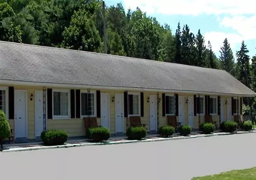 Weathervane Motel Lanesboro