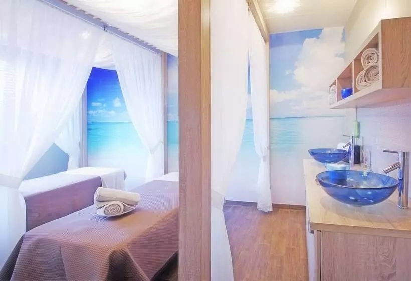 Tristan Hotel & Spa