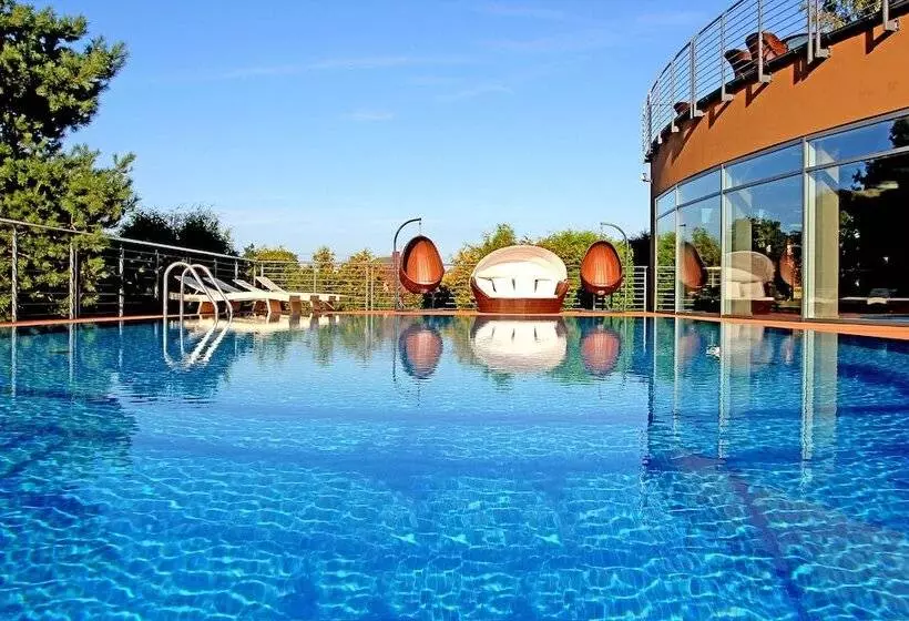 Tristan Hotel & Spa