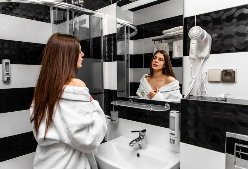 בית מלון כפרי Aquarius Restaurant Wellness Spa