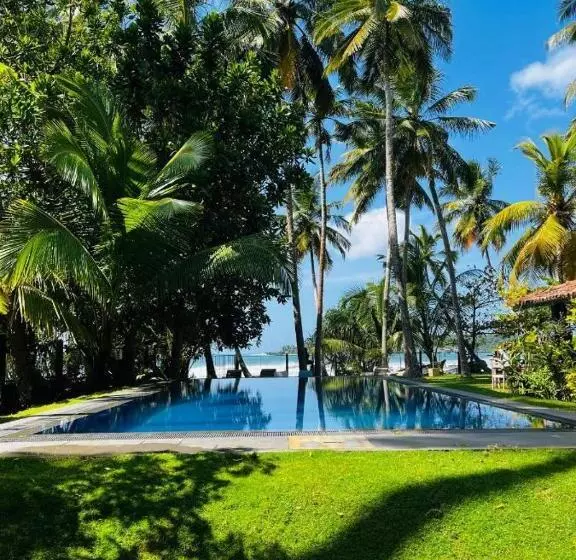 Hotelli Agora Villa By Esperanza