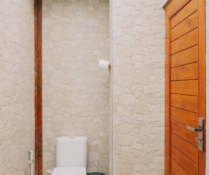 호텔 Camaradvipa Retreat Munduk