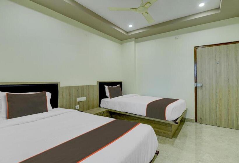 هتل Flagship Aruna Executive Inn